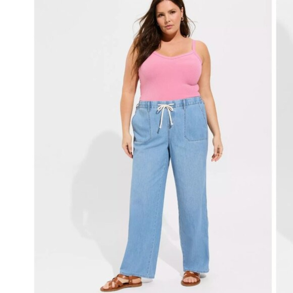 Torrid Pull-On Wide Leg Light Weight Jean Size 2X Tall